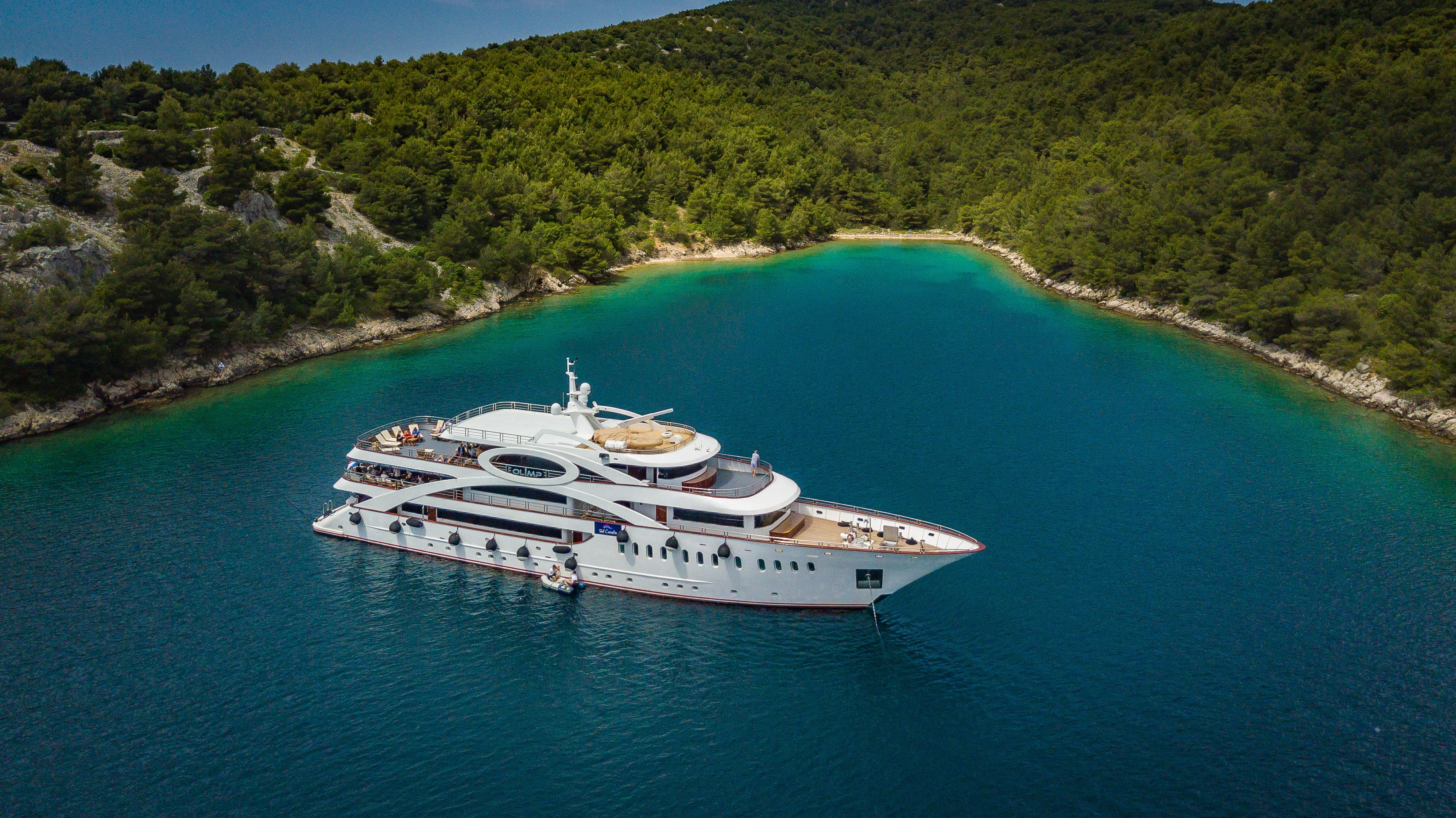 10_simple_ways_to_battle_seasickness_on_a_cruise_5_c8aadd09f9