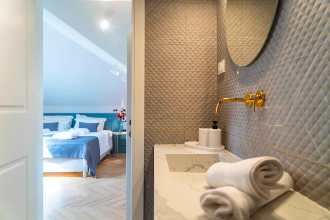 13_adorable_airbnb_apartments_in_split_for_under_60_per_night_14_46fd23f654