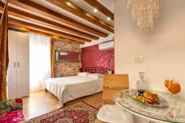 13_adorable_airbnb_apartments_in_split_for_under_60_per_night_2_1e66a19597