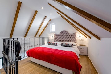 13_adorable_airbnb_apartments_in_split_for_under_60_per_night_3_1feb0c637b