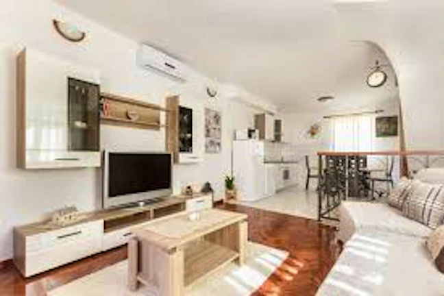 13_adorable_airbnb_apartments_in_split_for_under_60_per_night_5_5cda5441af
