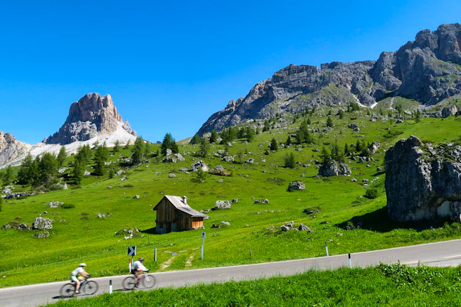 7_best_cycling_destinations_2_d70286049a