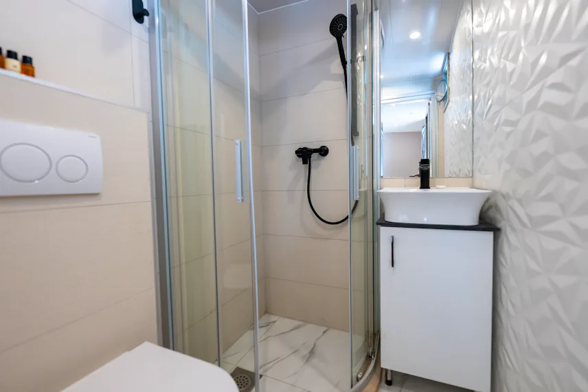 ENSUITES