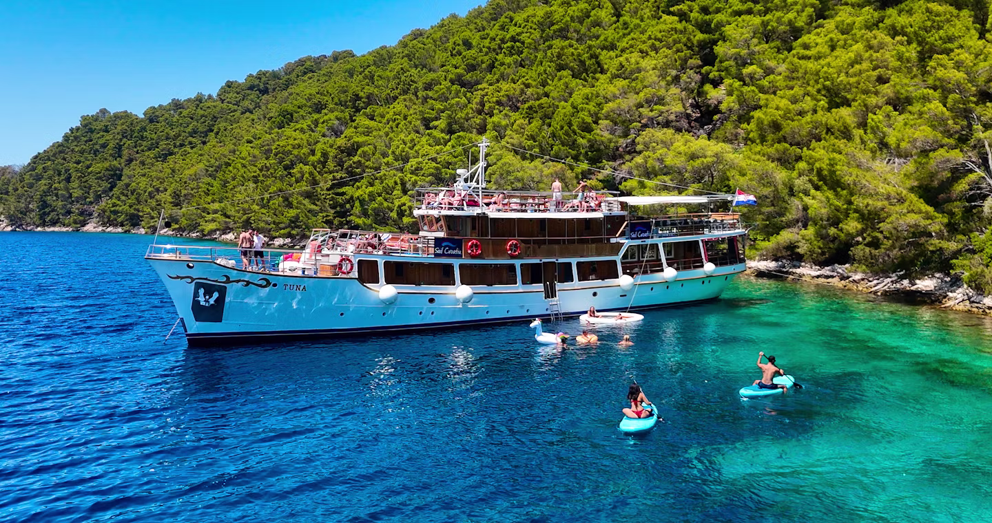 Ensuite Ships