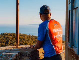 Experienced Hike Guide