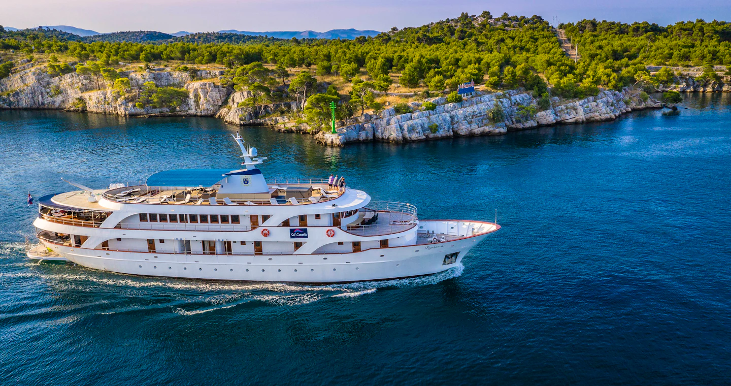 Luxury Explorer Cruise
