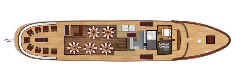 Salon Deck