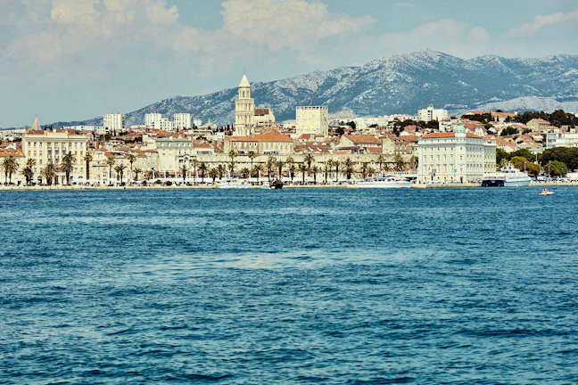 a_day_in_the_life_of_a_private_yacht_tour_1_f750ea701a
