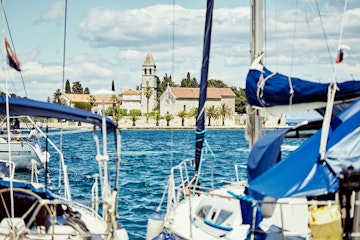 a_day_in_the_life_of_a_private_yacht_tour_6_d19fb7393e