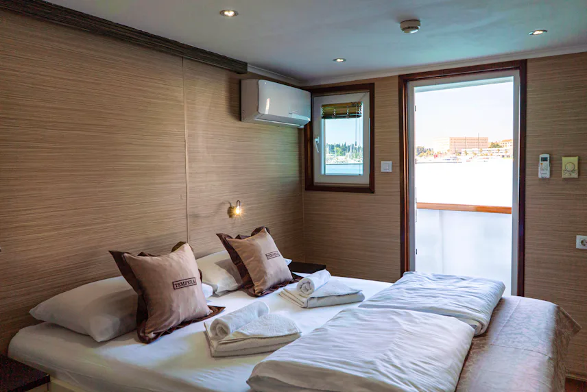 CABINS