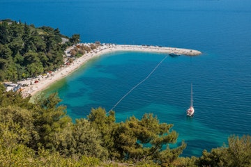 best_beaches_in_split_2_56571a5e34