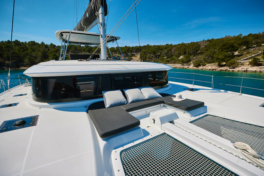 DECK SPACE