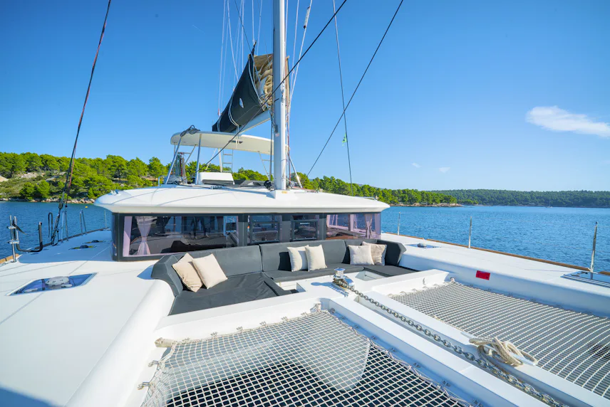 DECK SPACE