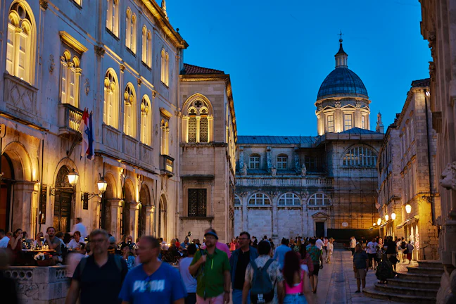 dubrovniks_nightlife_3_ece45cae3b