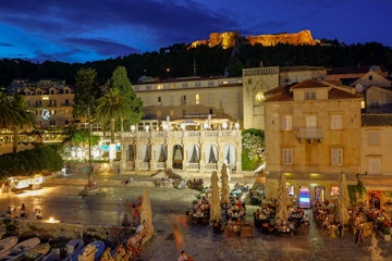 hvars_nightlife_1_9a81c3d665