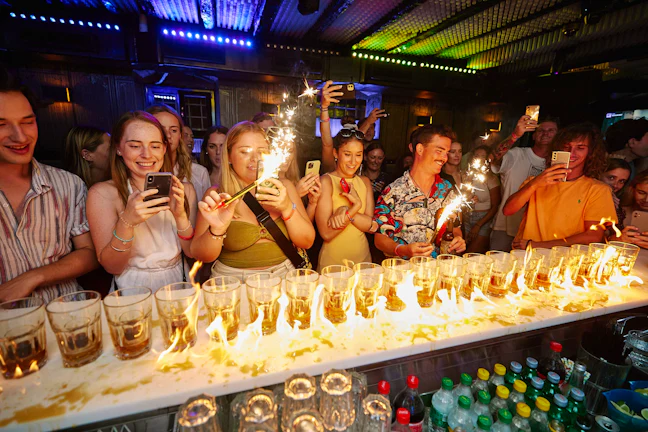 hvars_nightlife_2_fd535a14e4