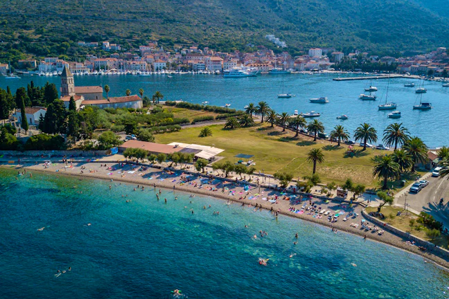 island_hopping_in_croatia_7_9215105882