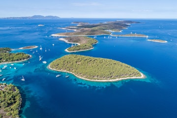 private_yacht_tour_vs_yacht_charter_5_f3d58086bf