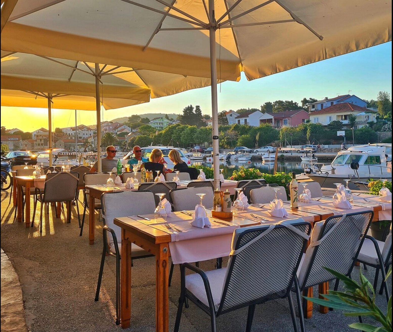 sailing_croatian_restaurants_route_5_1eab267290