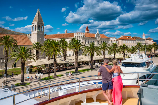 saving_paying_for_your_cruise_tips_and_tricks_3_e026b9e6d8