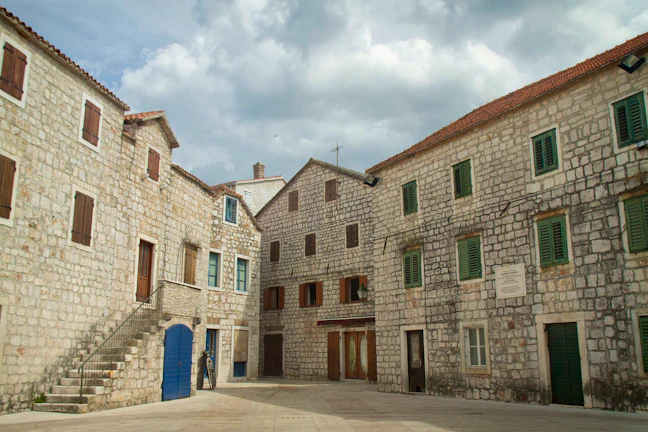 stari_grad_14_5cf4d3f04c