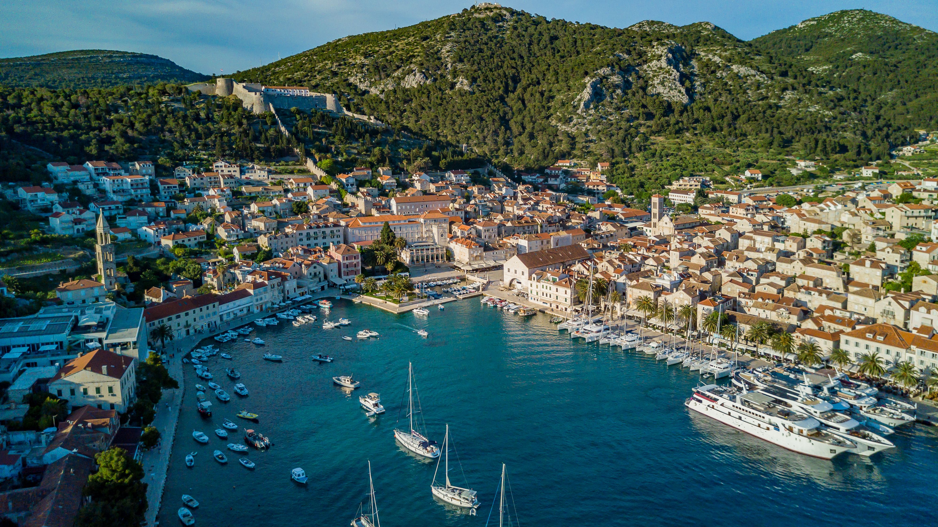 stari_grad_16_024e935ed3