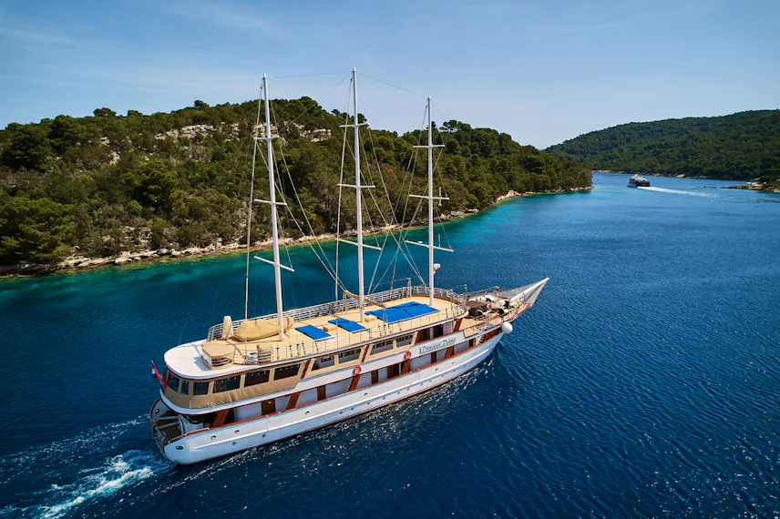 TOP DECK