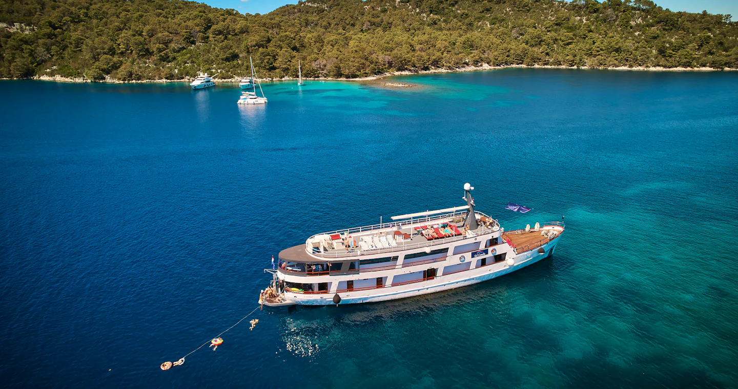 Triple Cabin Discount